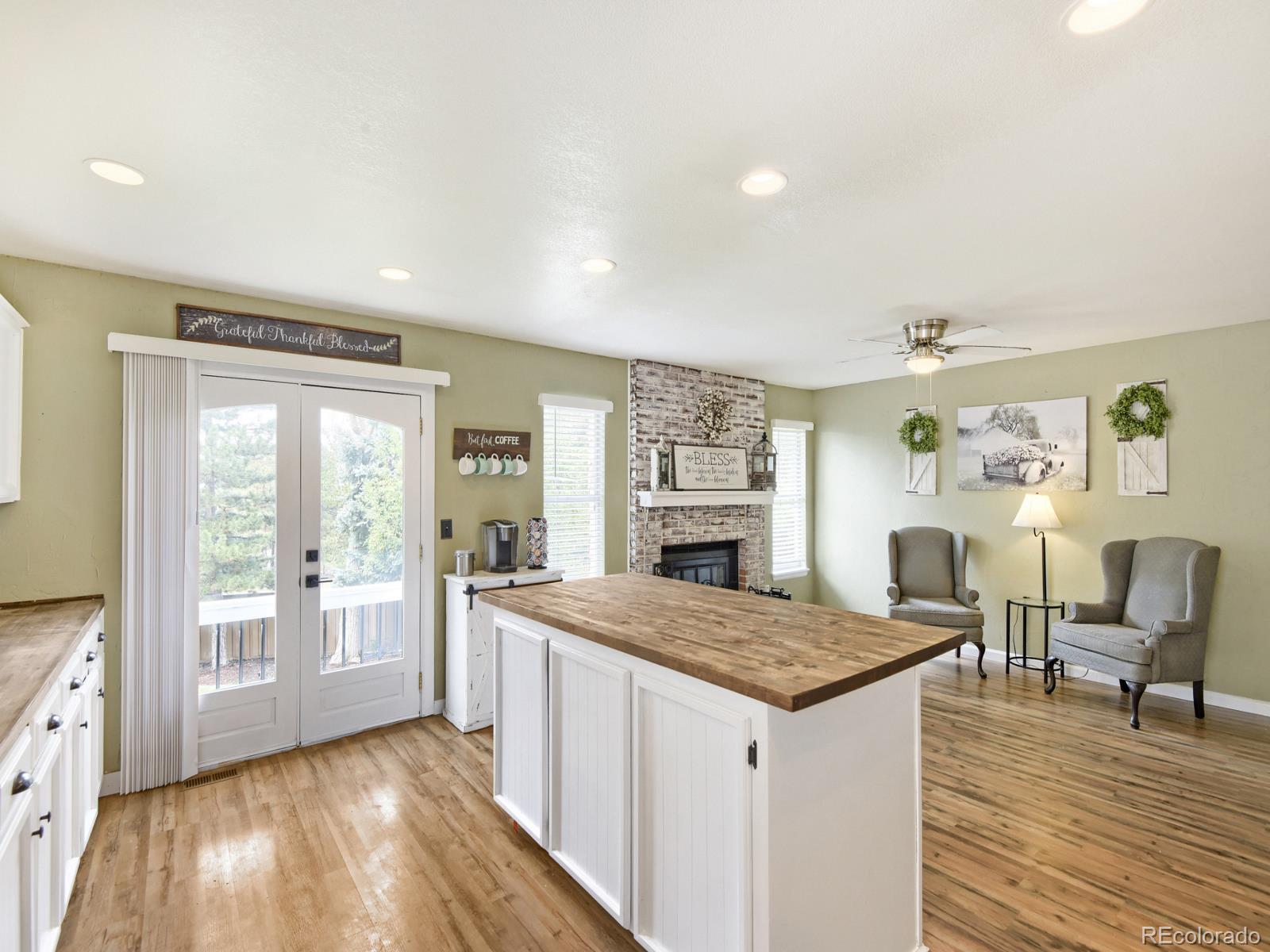 8401 Timberwood Street Highlands Ranch, CO 80126 - Photo 11 of 36 Gallery Image 11