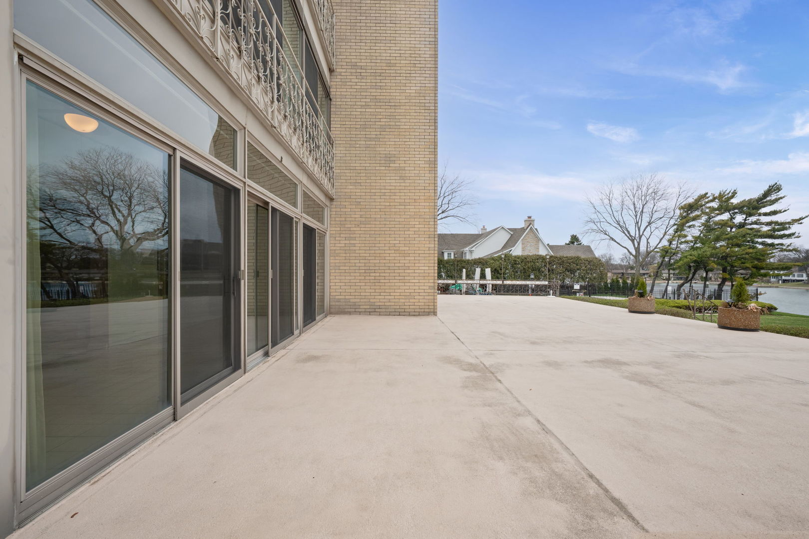 1 North Dee Road, Unit 1B Park Ridge, IL 60068 - Photo 23 of 34 Gallery Image 23