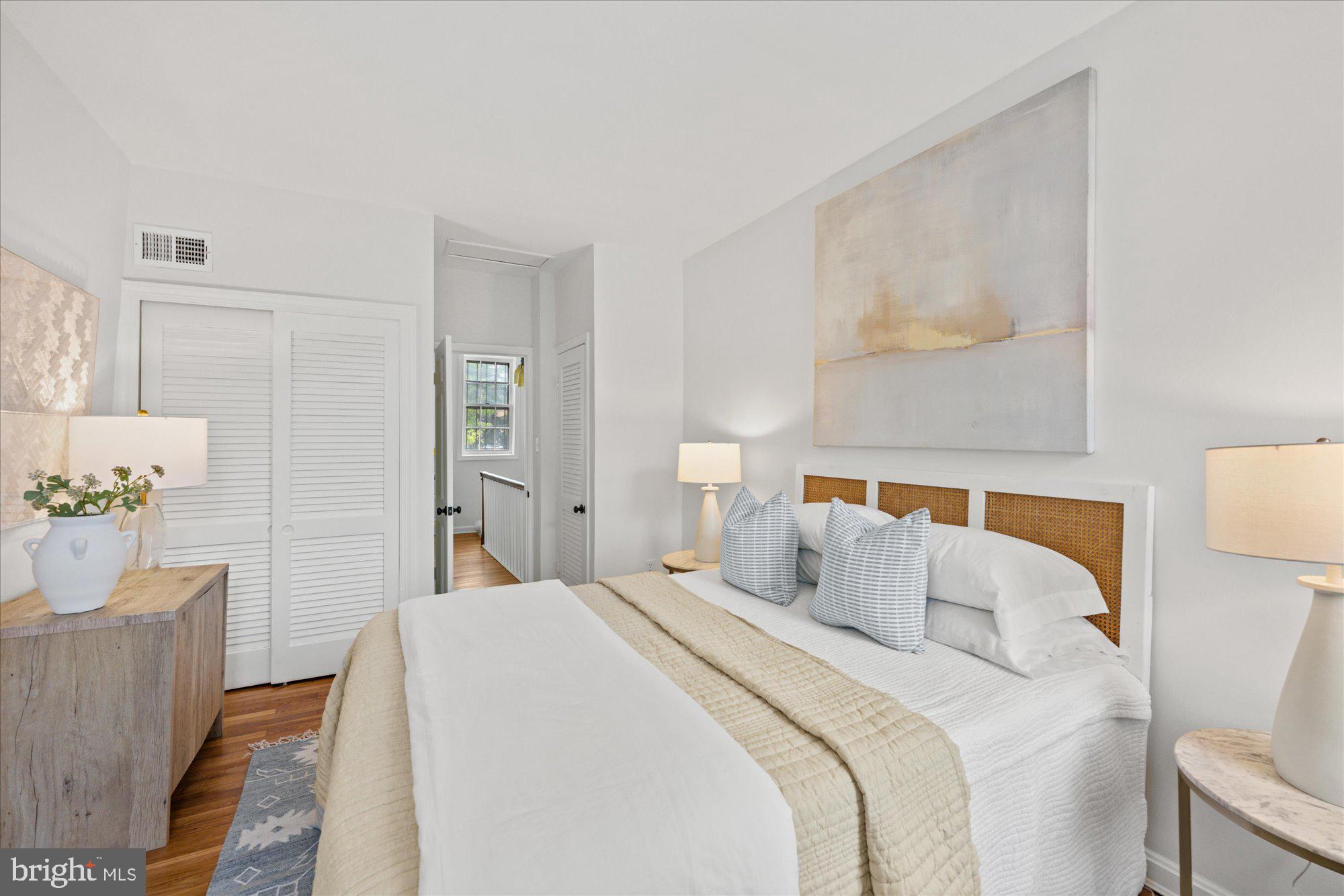 331 10th Street Southeast Washington, DC 20003 - Photo 11 of 16 Primary Bedroom