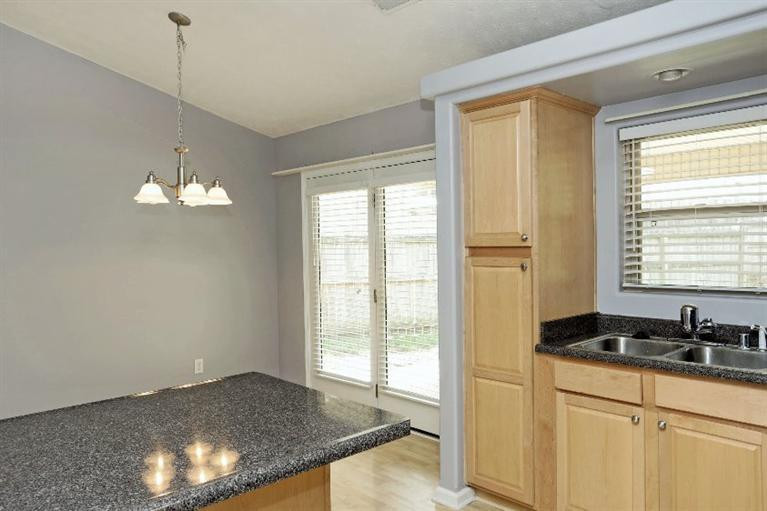 281 Spring Valley Lane Lexington, KY 40511 - Photo 7 of 19 Photo 7