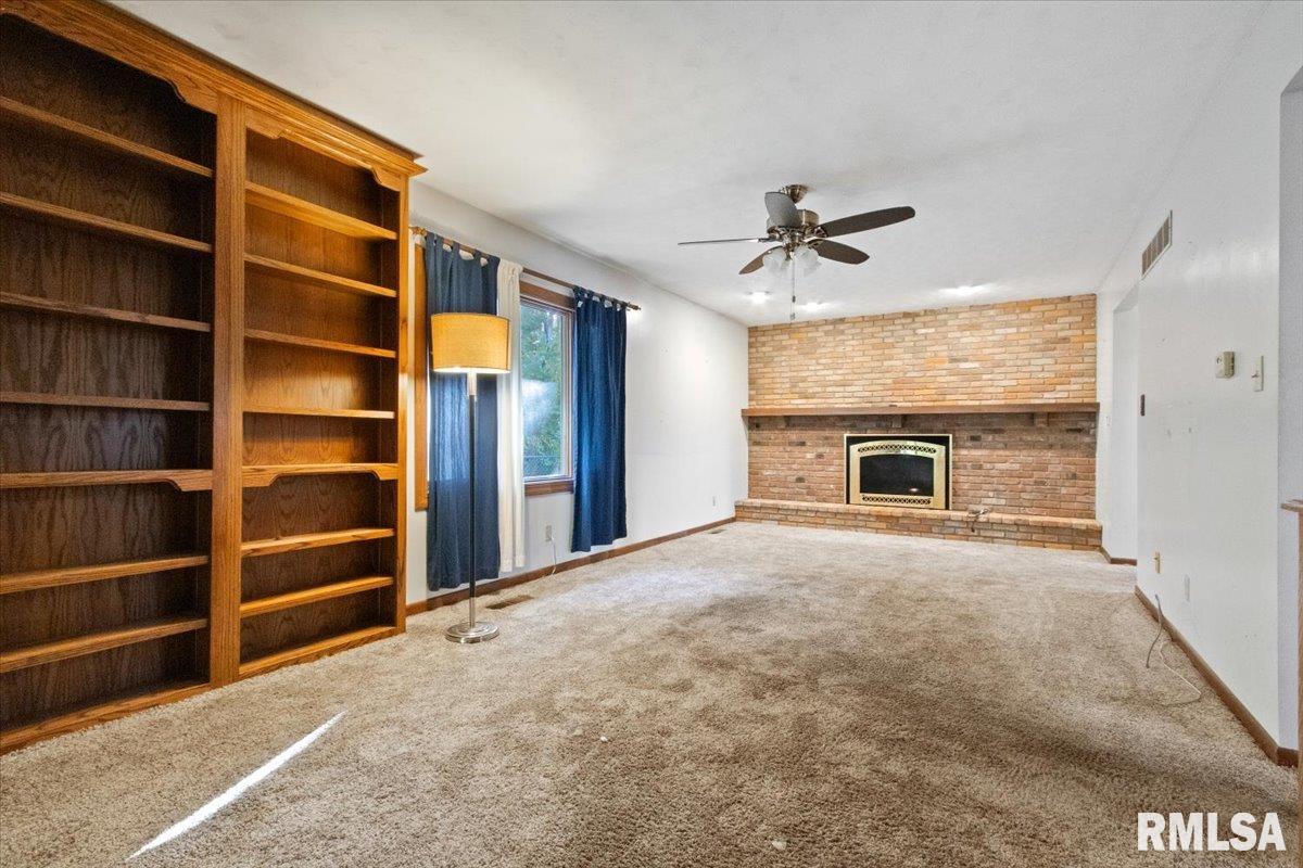 678 Banta Road Lowpoint, IL 61545 - Photo 13 of 40