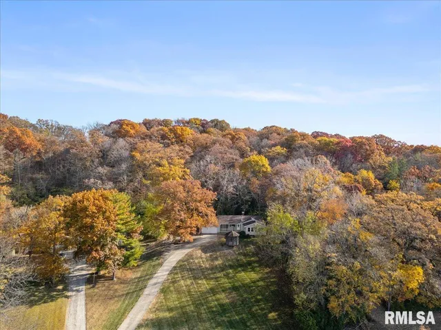 $230,000 | 678 Banta Road, Lowpoint, IL 61545