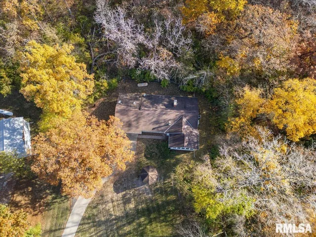 $230,000 | 678 Banta Road, Lowpoint, IL 61545