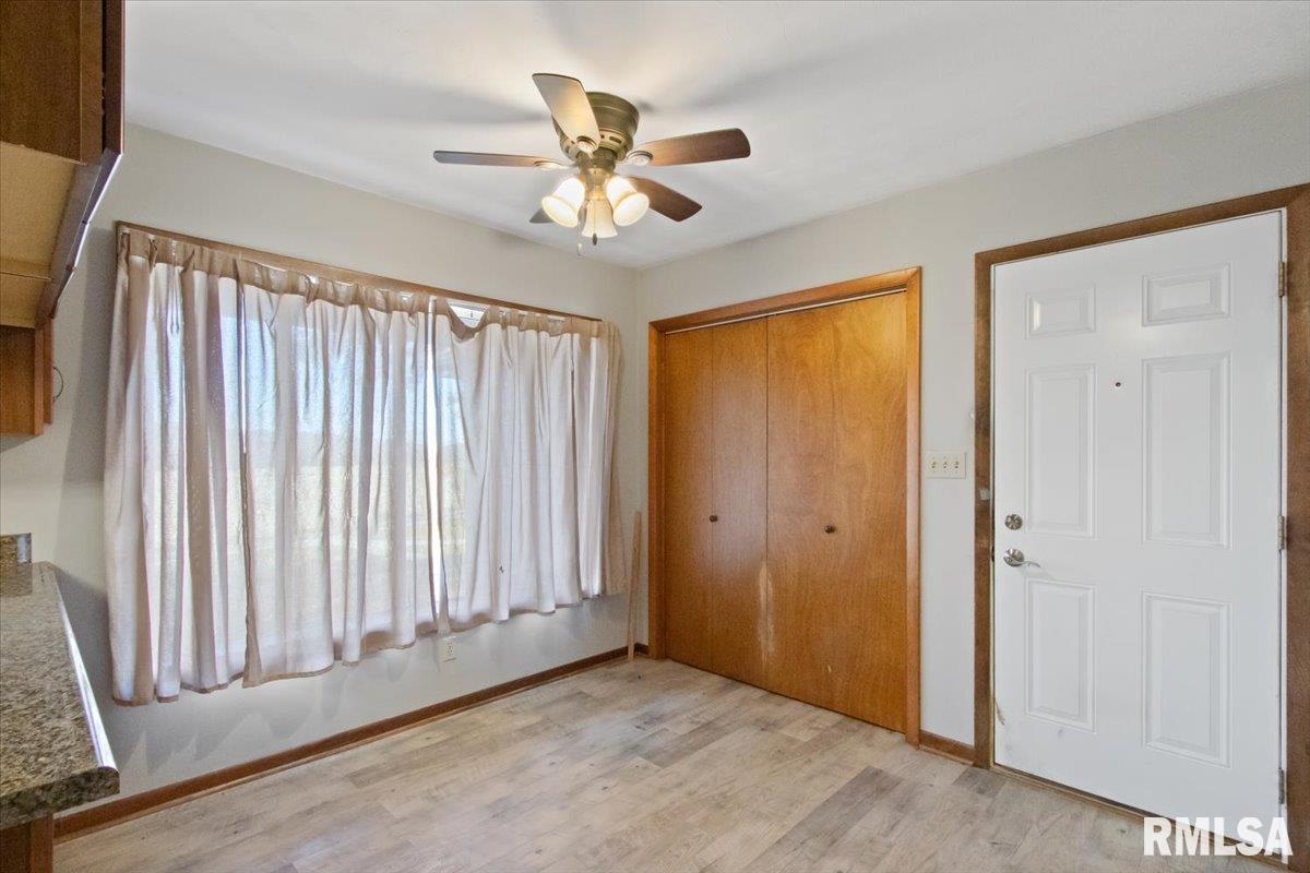 678 Banta Road Lowpoint, IL 61545 - Photo 10 of 40