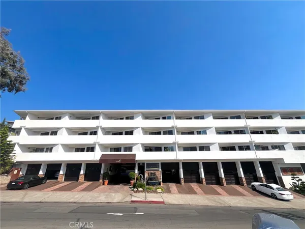 $3,395 | 100 Cliff Drive, Unit 5, Laguna Beach, CA 92651