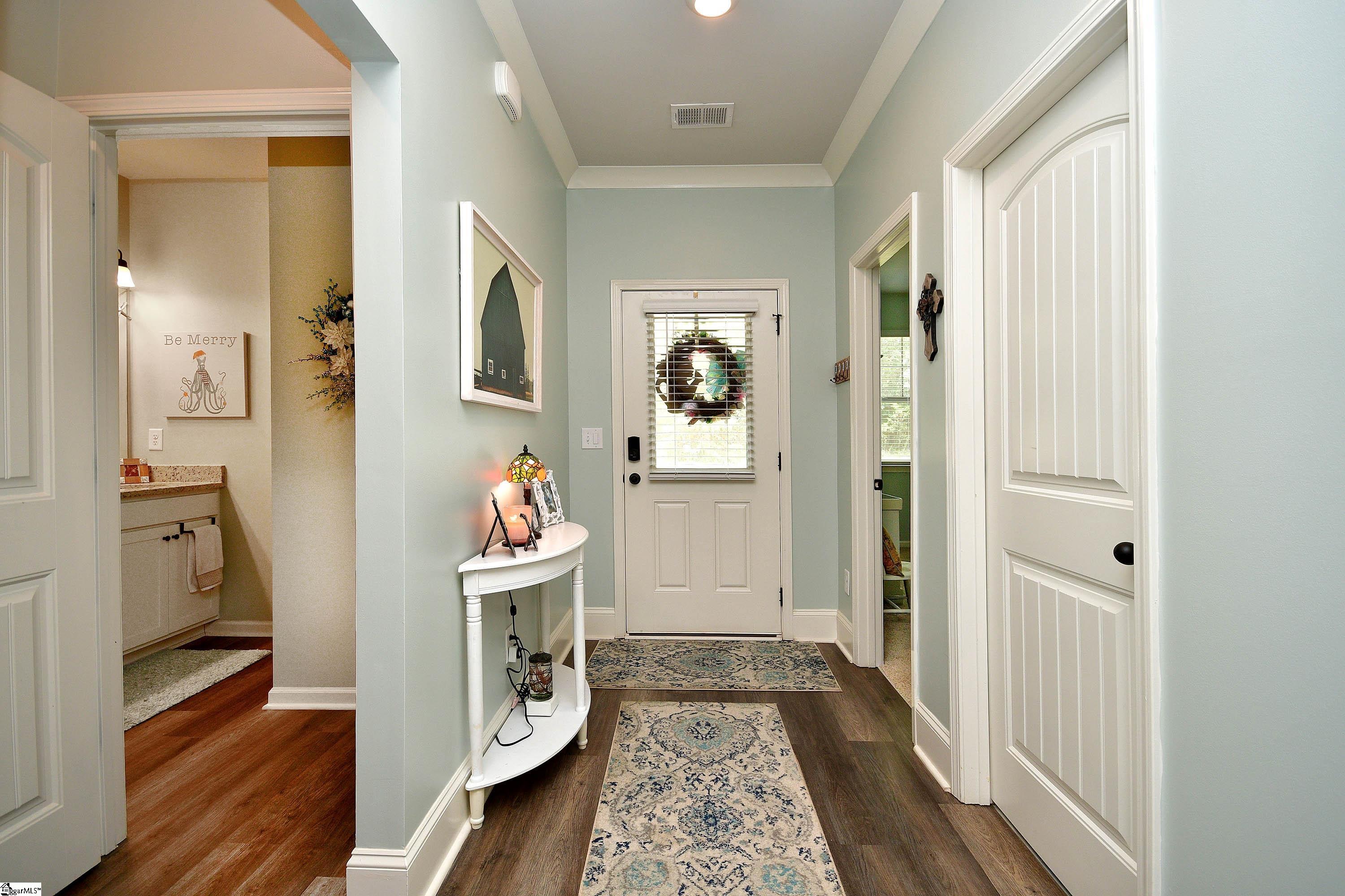 313 Old Power Plant Road Duncan, SC 29334 - Photo 7 of 36 Gallery Image 7