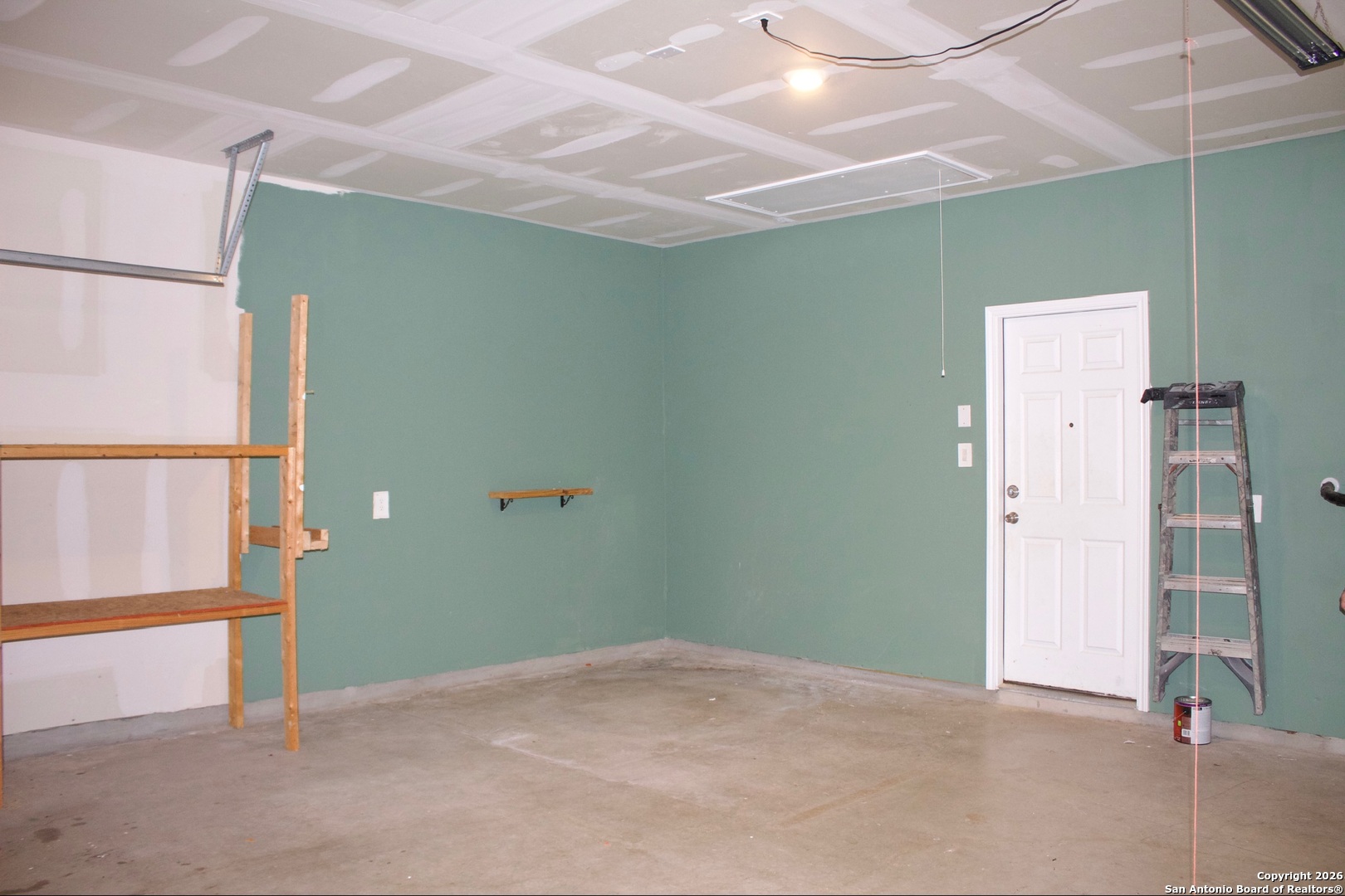 14615 Stirrup Elmendorf, TX 78112 - Photo 17 of 47