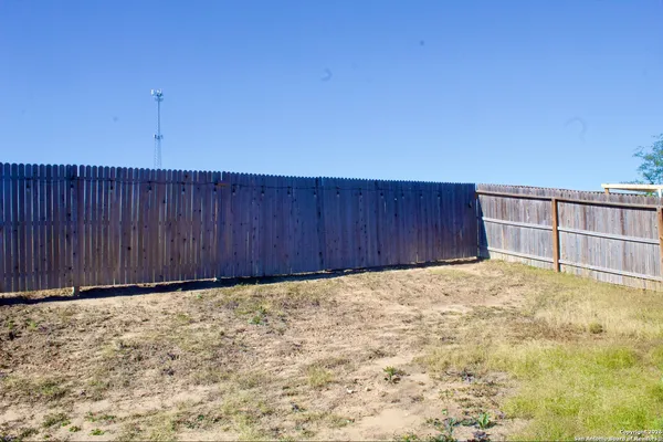 $1,375 | 14615 Stirrup, Elmendorf, TX 78112
