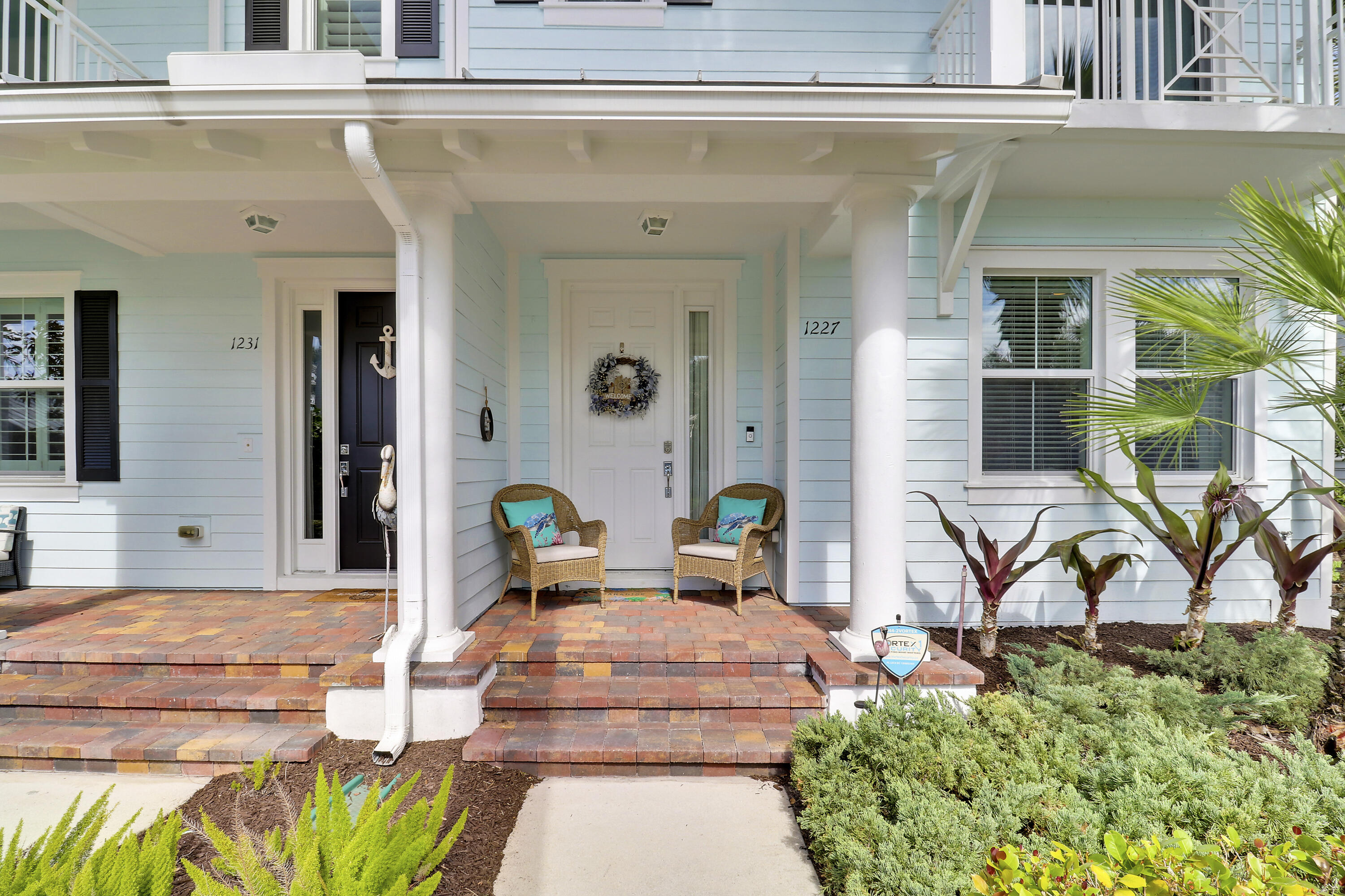 1227 Community Drive Jupiter, FL 33458 - Photo 3 of 41 House-29