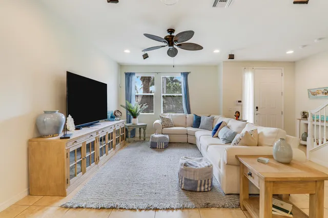 $555,000 | 1227 Community Drive, Jupiter, FL 33458