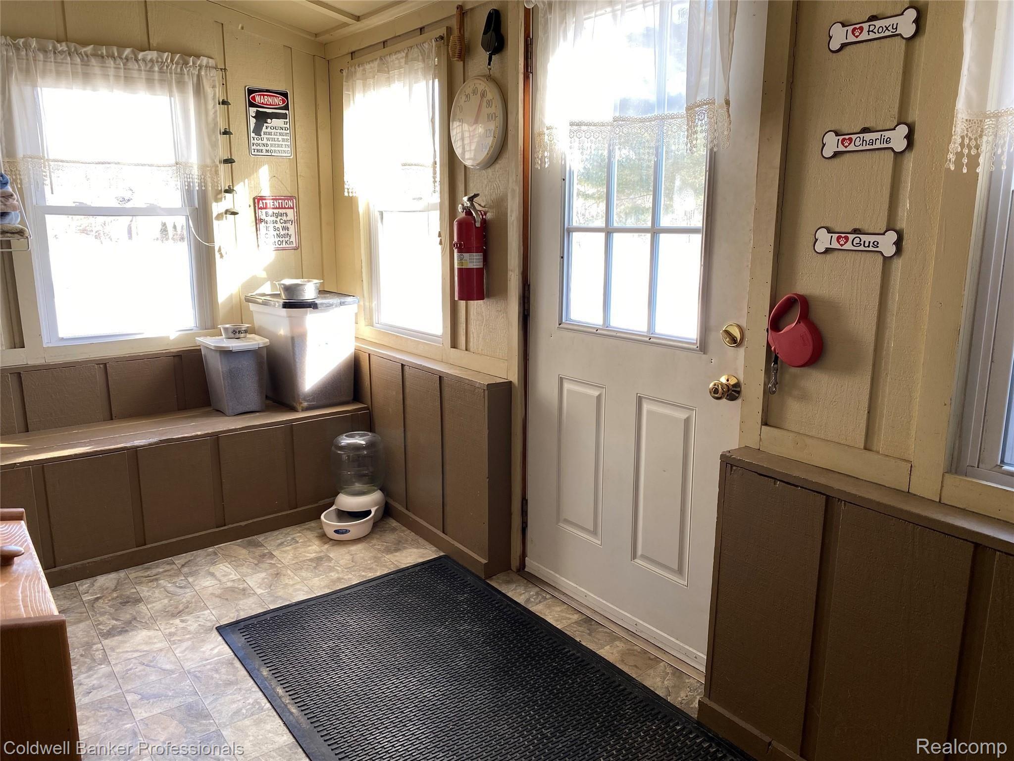 7384 Bennett Lake Road Fenton, MI 48430 - Photo 16 of 23 C42B793D-A67D-4293-9AF6-9DD7B8D20CAB.jpeg