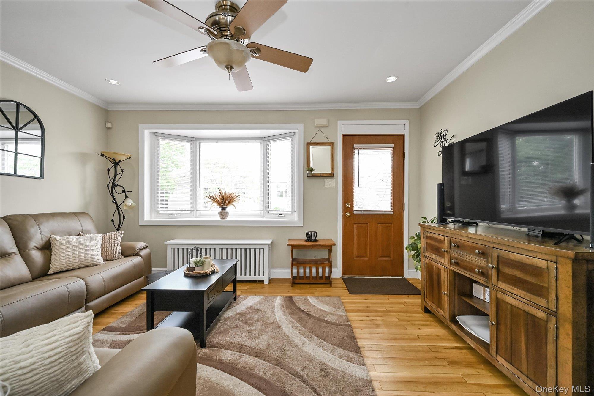 64-51 58th Road Queens, NY 11378 - Photo 2 of 20