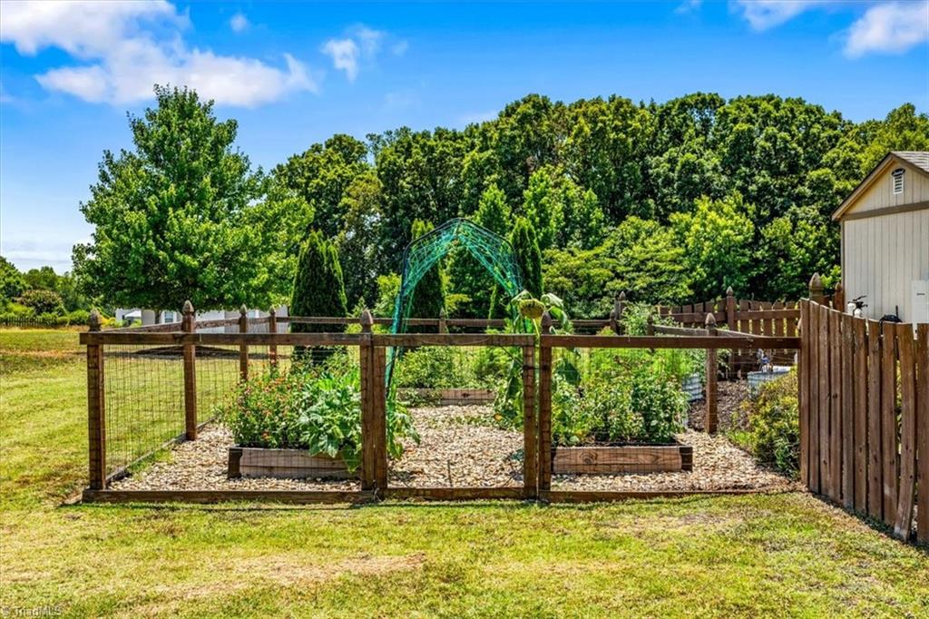 5811 Stanley Huff Road Summerfield, NC 27358 - Photo 43 of 46