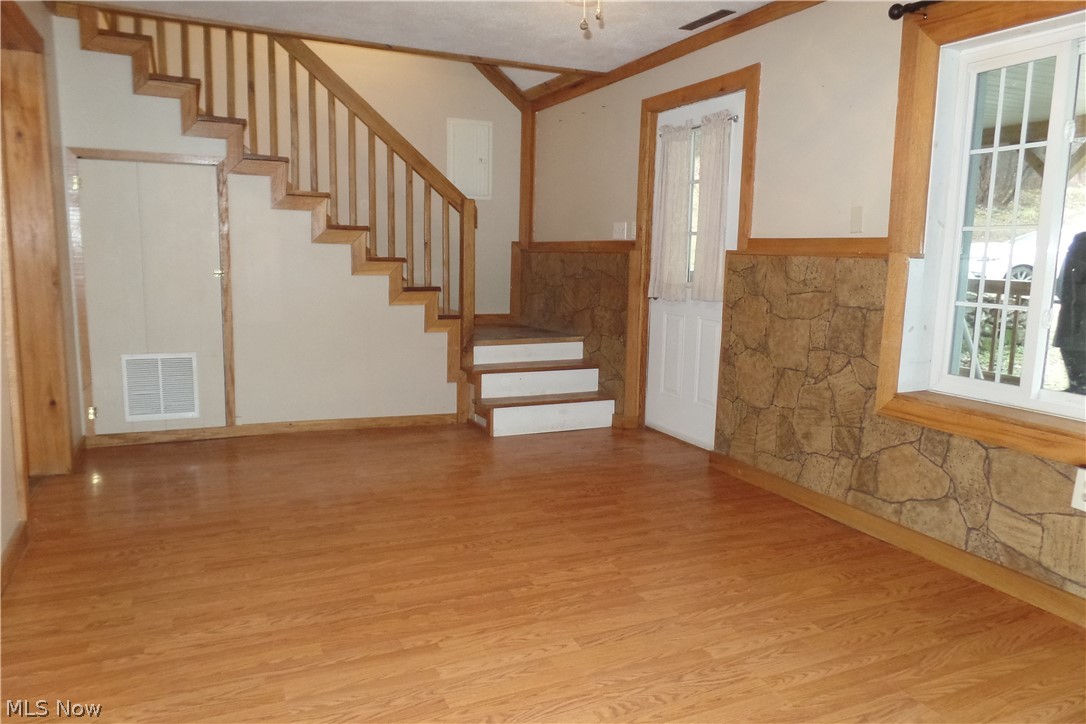 695 Shrivers Road Stockport, OH 43787 - Photo 3 of 21