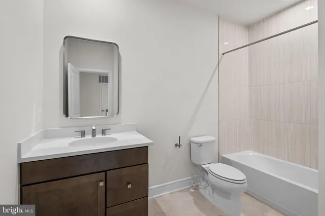 $644,065 | 43298 Farringdon Square, Unit HOMESITE 209, Broadlands, VA 20148