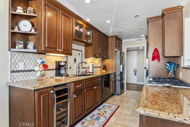 $1,495,000 | 16255 Pacific Circle, Unit 204, Huntington Beach, CA 92649