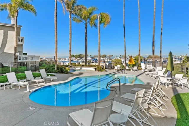 $1,425,000 | 16255 Pacific Circle, Unit 204, Huntington Beach, CA 92649