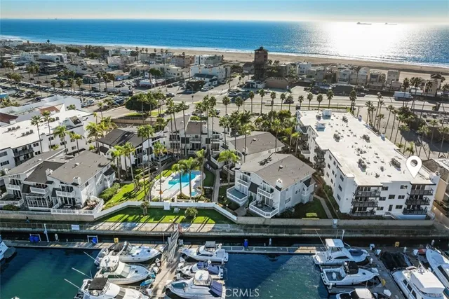 $1,495,000 | 16255 Pacific Circle, Unit 204, Huntington Beach, CA 92649