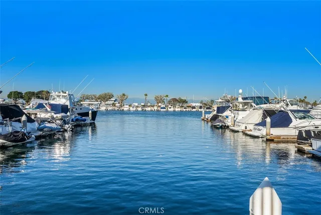 $1,425,000 | 16255 Pacific Circle, Unit 204, Huntington Beach, CA 92649