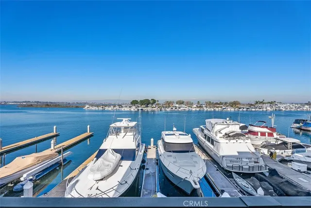 $1,425,000 | 16255 Pacific Circle, Unit 204, Huntington Beach, CA 92649