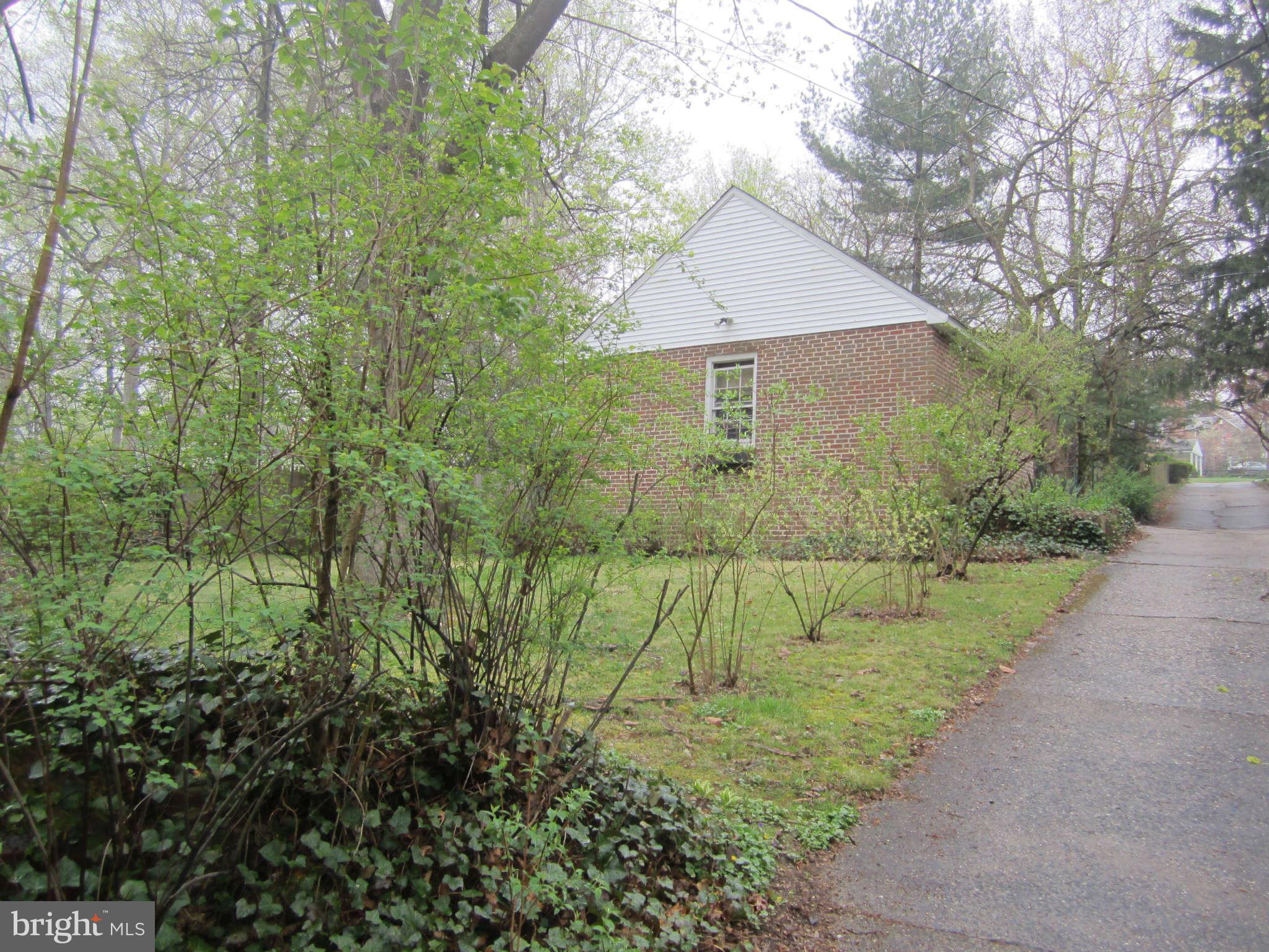 4639 Briarclift Road Baltimore, MD 21229 - Photo 4 of 19 Exterior (Rear)