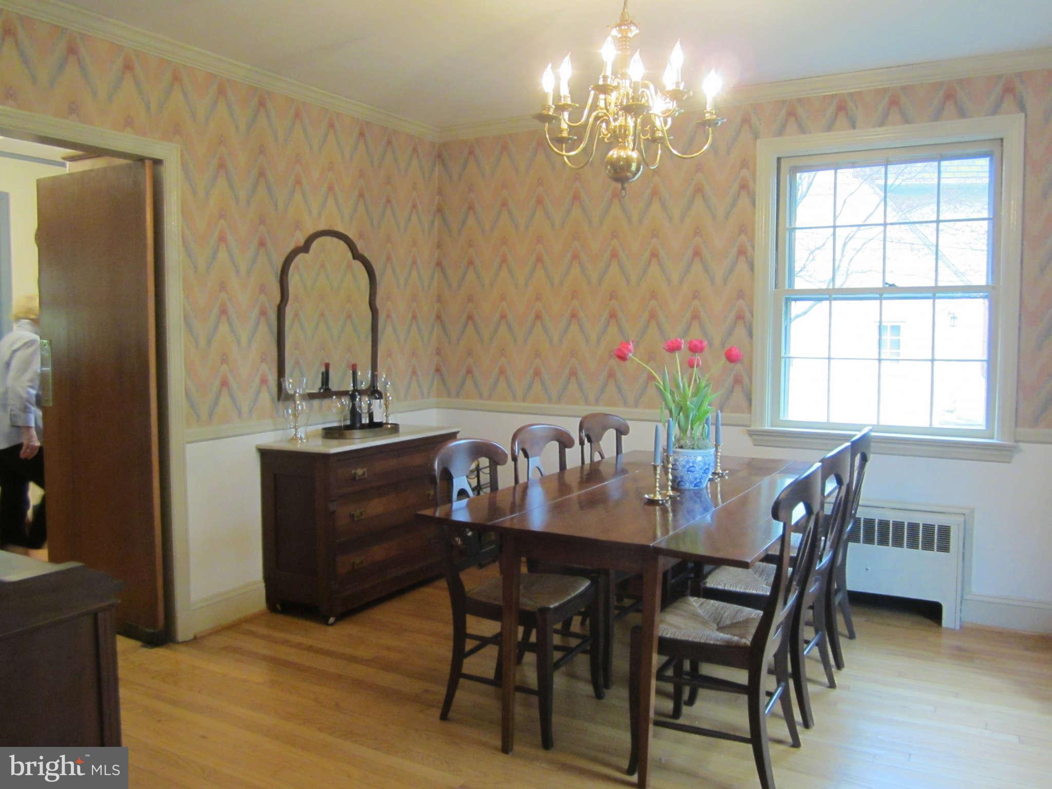 4639 Briarclift Road Baltimore, MD 21229 - Photo 8 of 19 Dining Room
