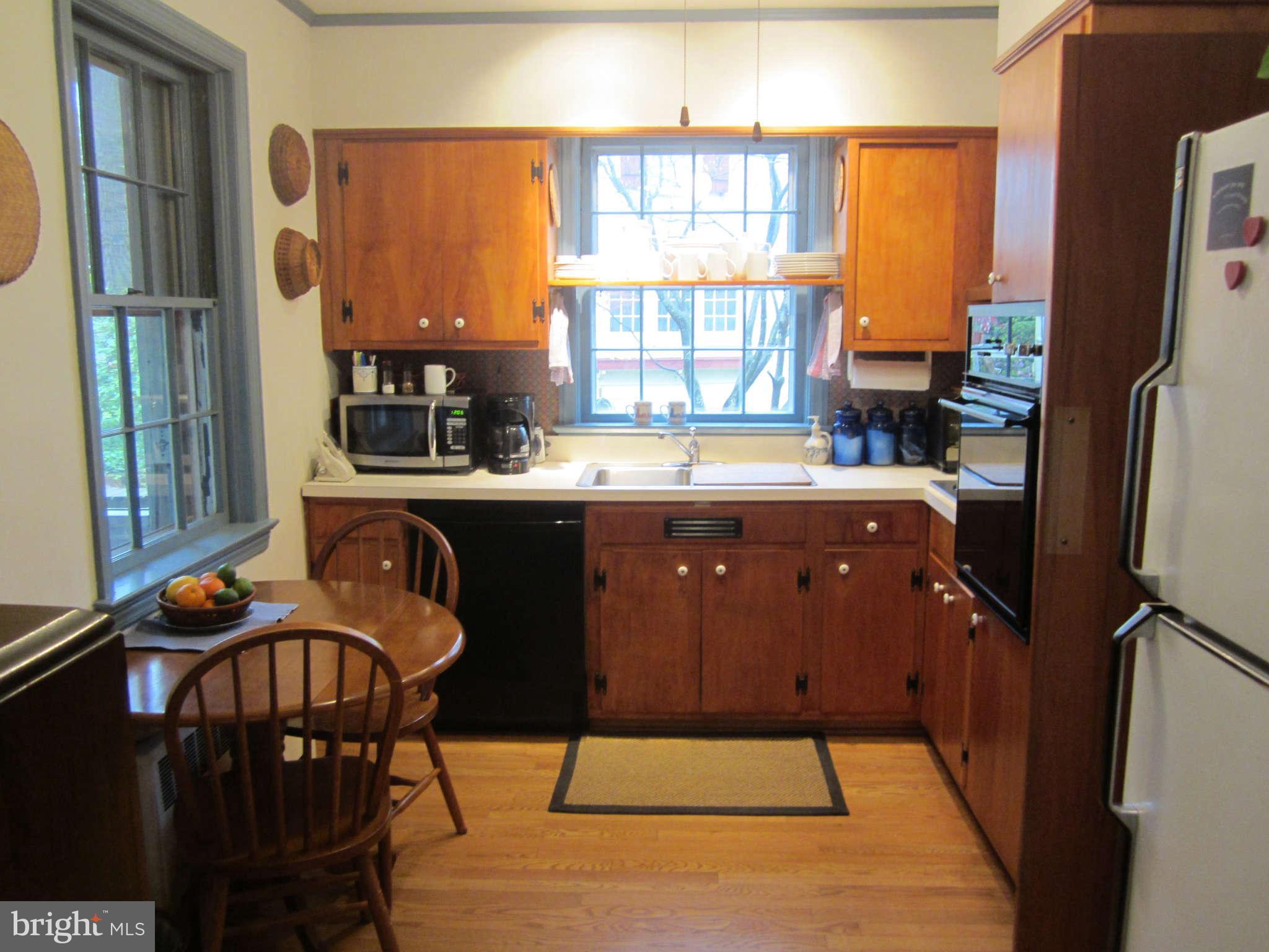 4639 Briarclift Road Baltimore, MD 21229 - Photo 9 of 19 Kitchen