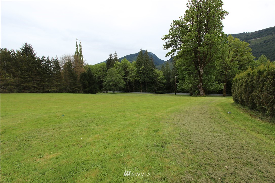 8739 Pinelli Road Sedro-Woolley, WA 98284 - Photo 4 of 25 Gallery Image 4