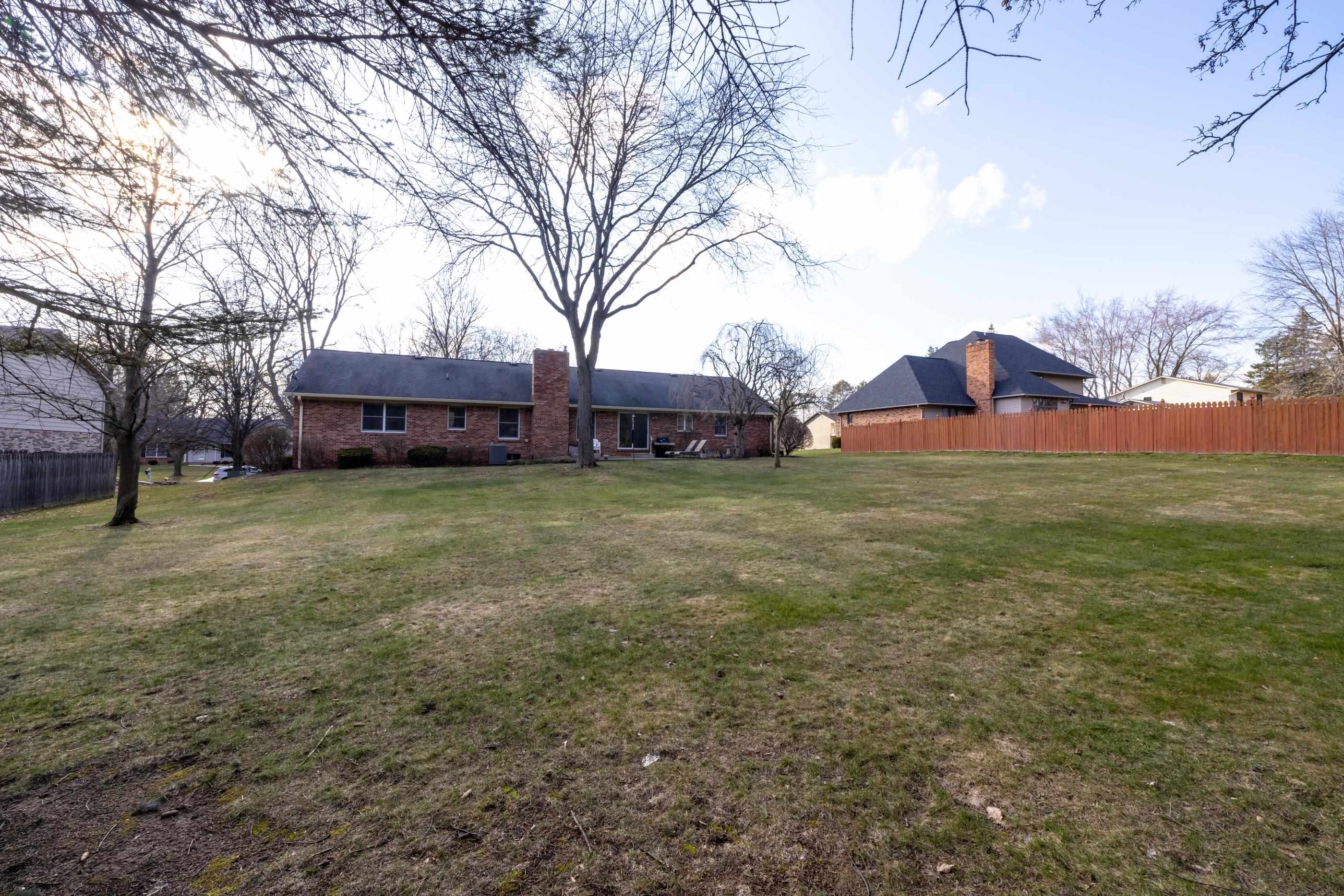 1284 Springborrow Drive Flint, MI 48532 - Photo 52 of 54 50104429-51.JPG