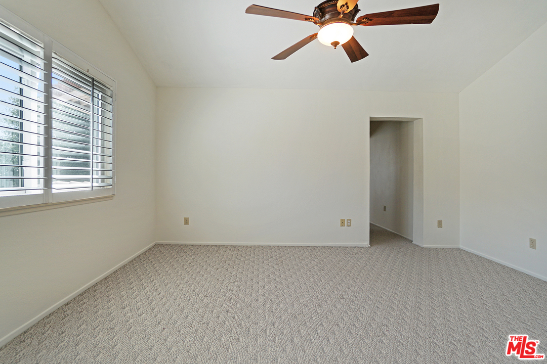 1226 Tolkien Road Riverside, CA 92506 - Photo 15 of 17