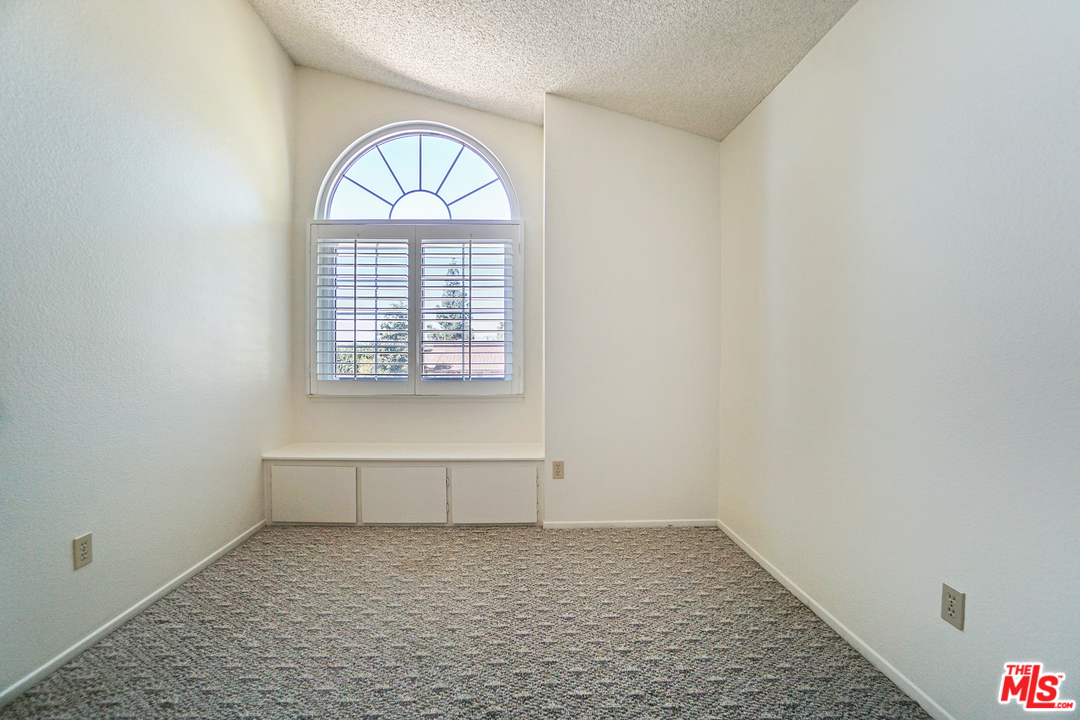 1226 Tolkien Road Riverside, CA 92506 - Photo 17 of 17