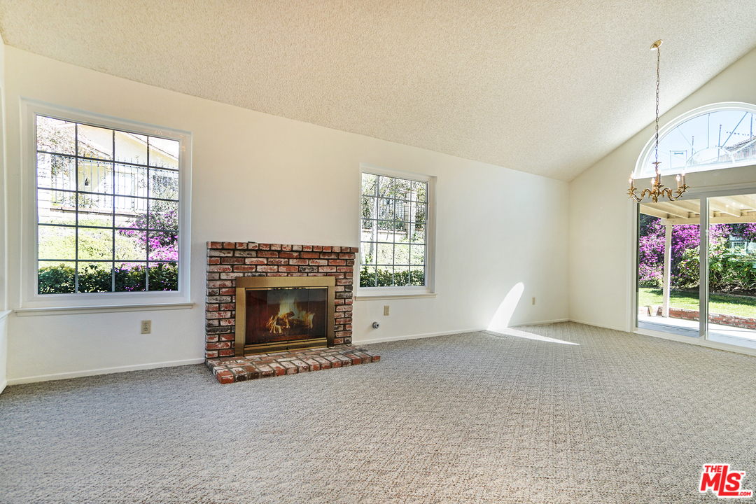 1226 Tolkien Road Riverside, CA 92506 - Photo 3 of 17