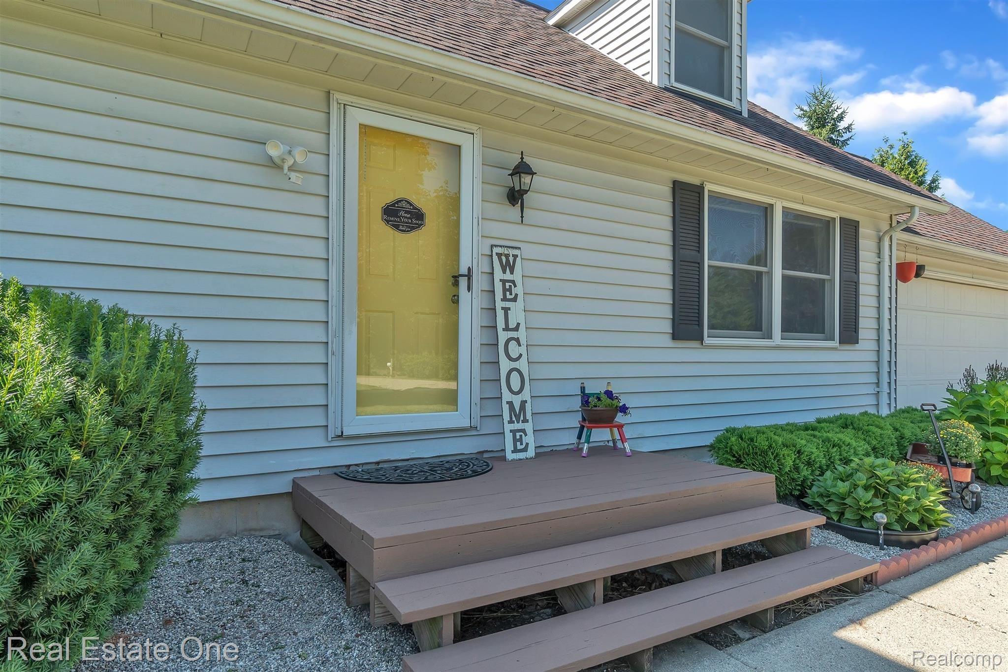 2022 Bone Road Holly, MI 48442 - Photo 3 of 44 05-2022 Bone Rd-WindowStill-Real-Es.jpg
