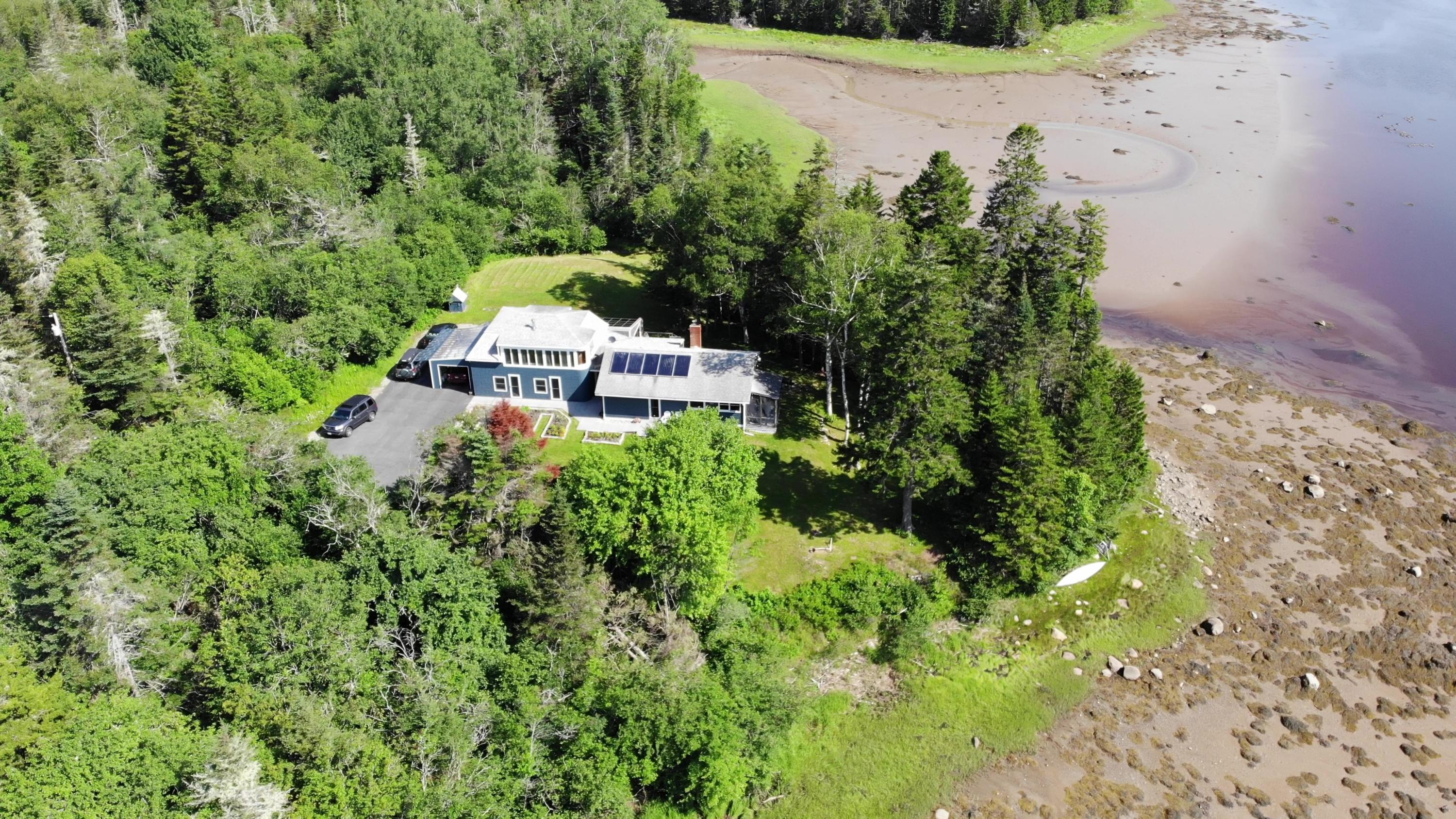 262 Looks Point Road Jonesboro, ME 04648 - Photo 8 of 118 d14