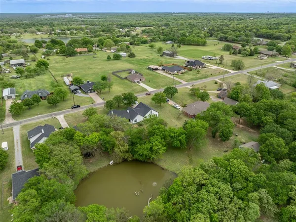 $629,900 | 622 Lakewood Road, Denison, TX 75020