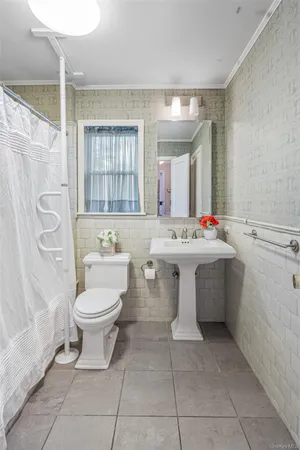 $1,499,000 | 213-06 Richland Avenue | Oakland Gardens