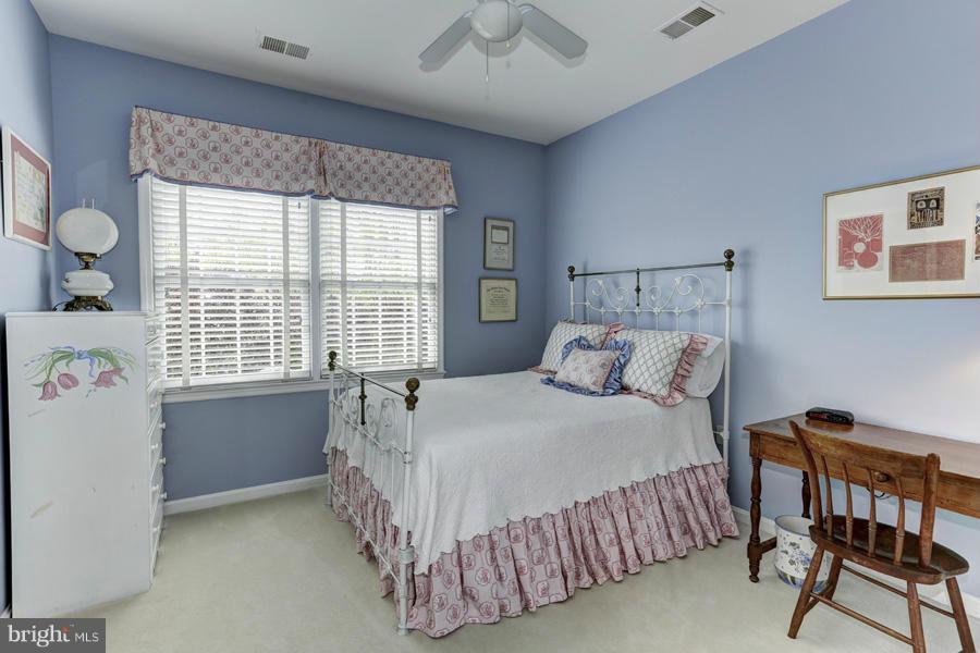 7726 Greentree Road Bethesda, MD 20817 - Photo 15 of 23 Interior (General)