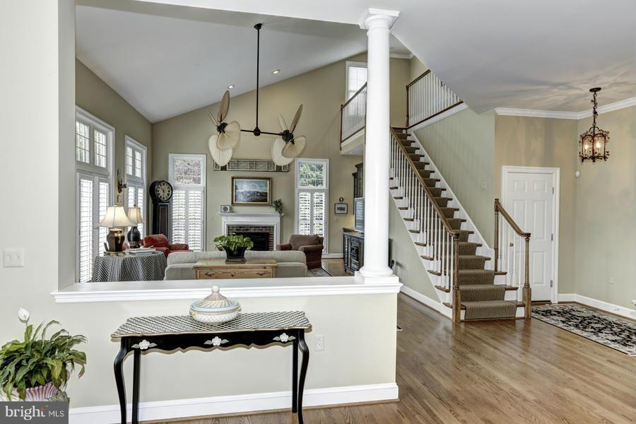 7726 Greentree Road Bethesda, MD 20817 - Photo 7 of 23 Interior (General)