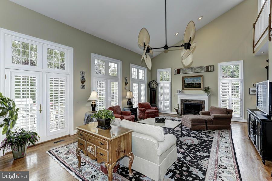 7726 Greentree Road Bethesda, MD 20817 - Photo 8 of 23 Interior (General)