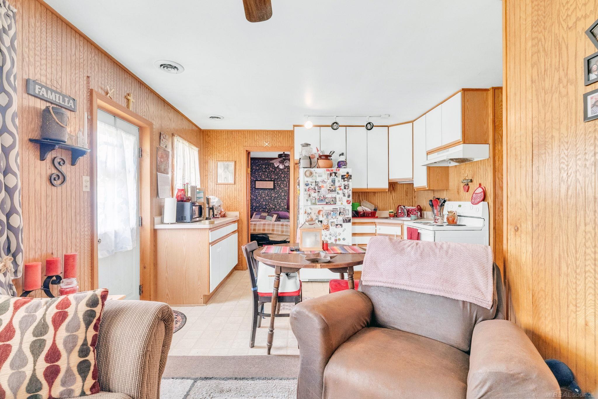 8941-8943 Lakeshore Road Lexington, MI 48450 - Photo 44 of 75