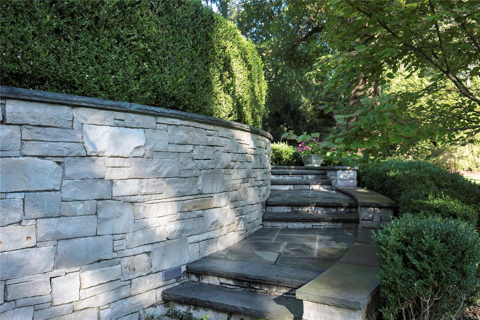 9450 Ladue Road Ladue, MO 63124 - Photo 28 of 67 Gallery Image 28