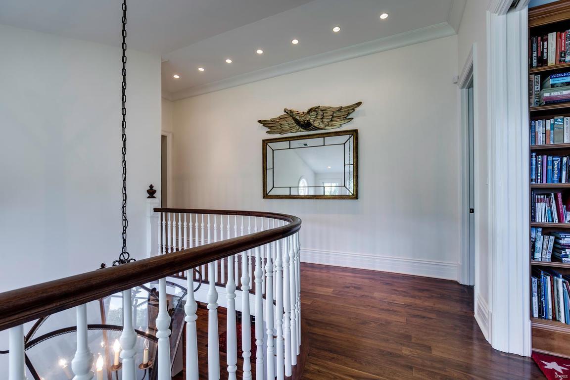 9450 Ladue Road Ladue, MO 63124 - Photo 42 of 67 Gallery Image 42