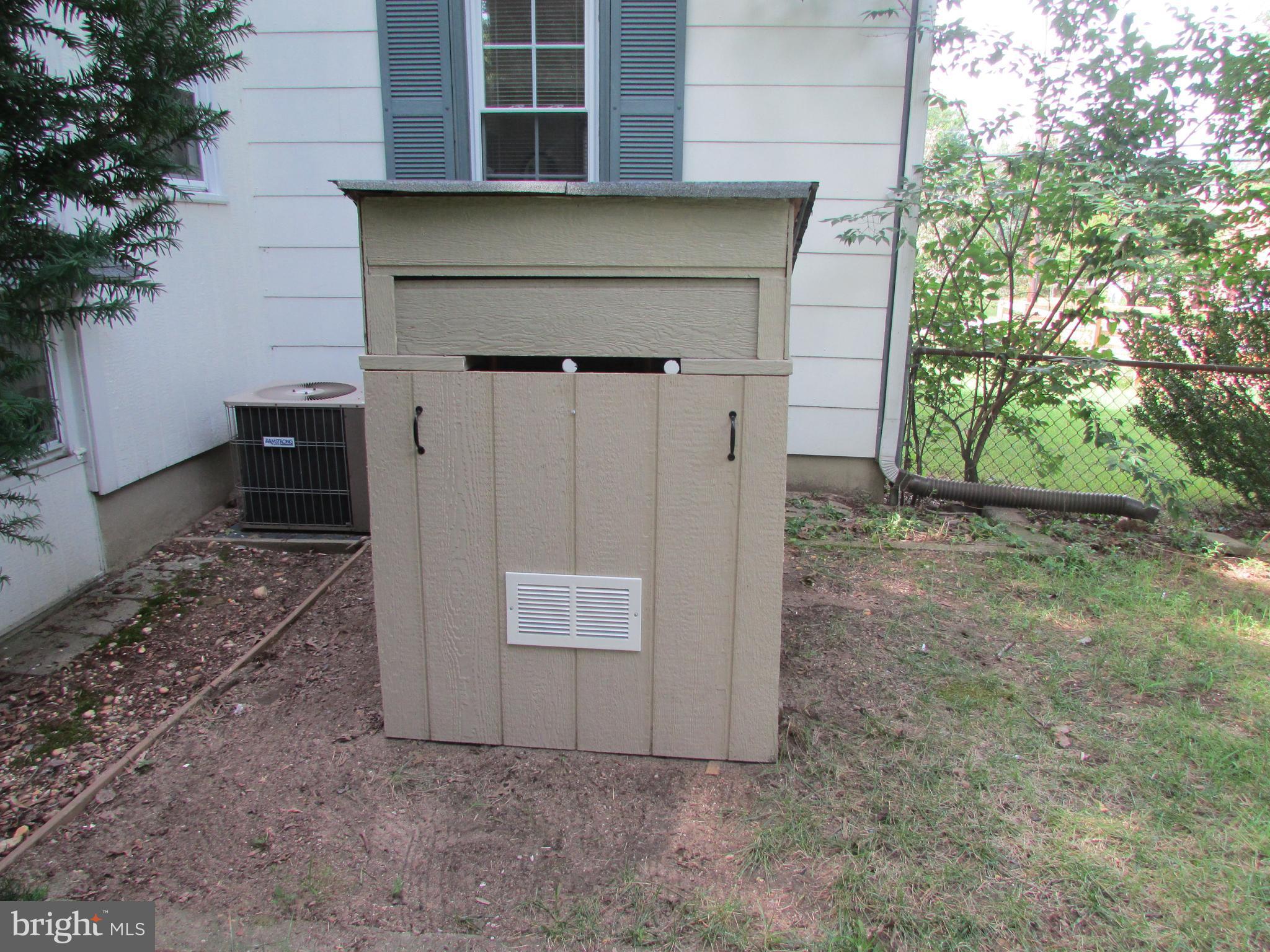 4508 Powder Mill Road Beltsville, MD 20705 - Photo 14 of 16 Custom built shed for generator !