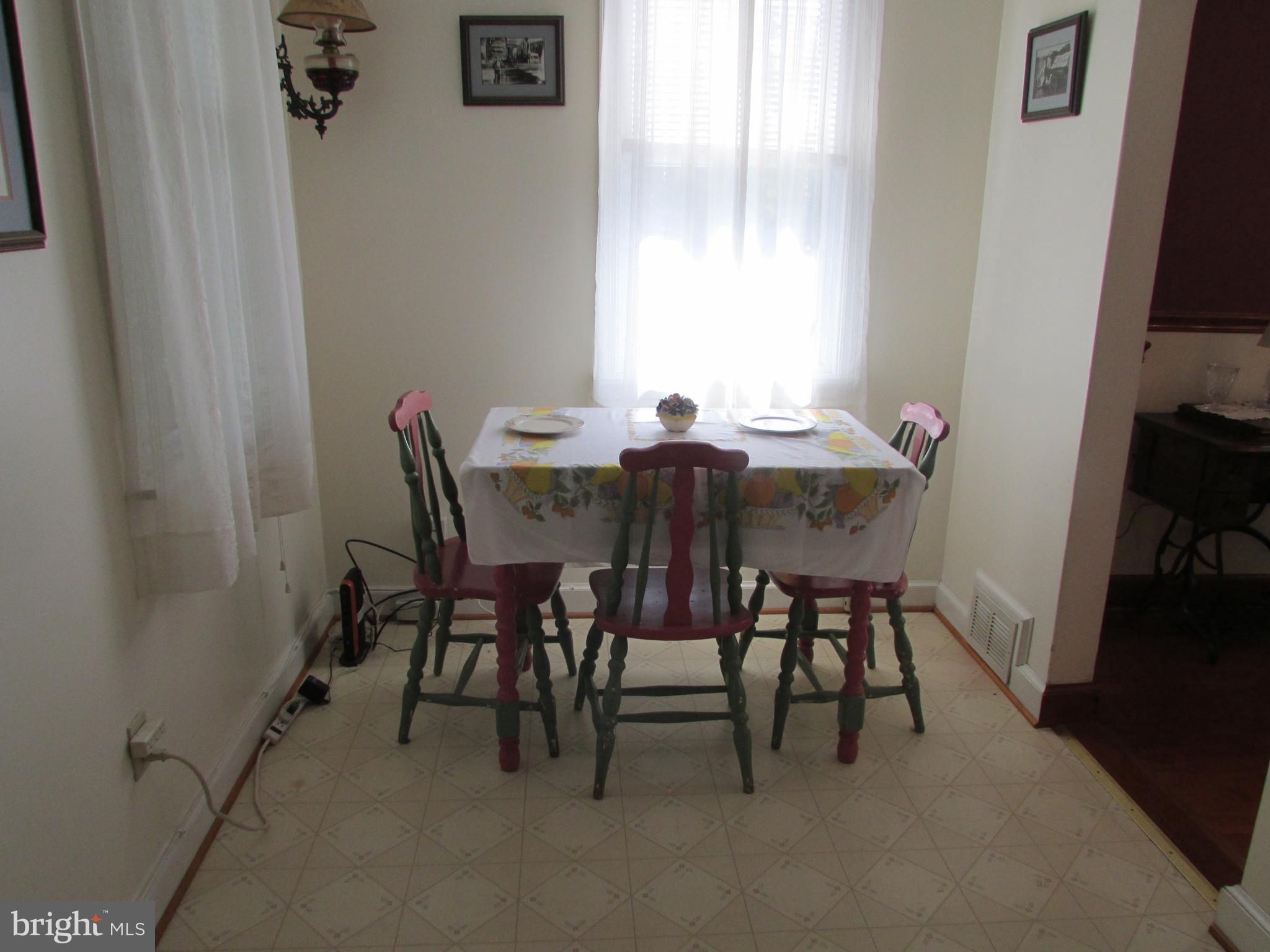 4508 Powder Mill Road Beltsville, MD 20705 - Photo 6 of 16 Eat in kitchen with breakfast nook!