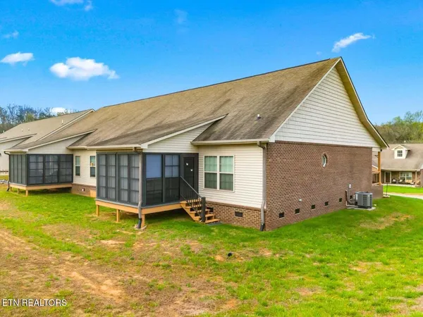 $333,000 | 3022 Villa Creekside Drive, Dandridge, TN 37725