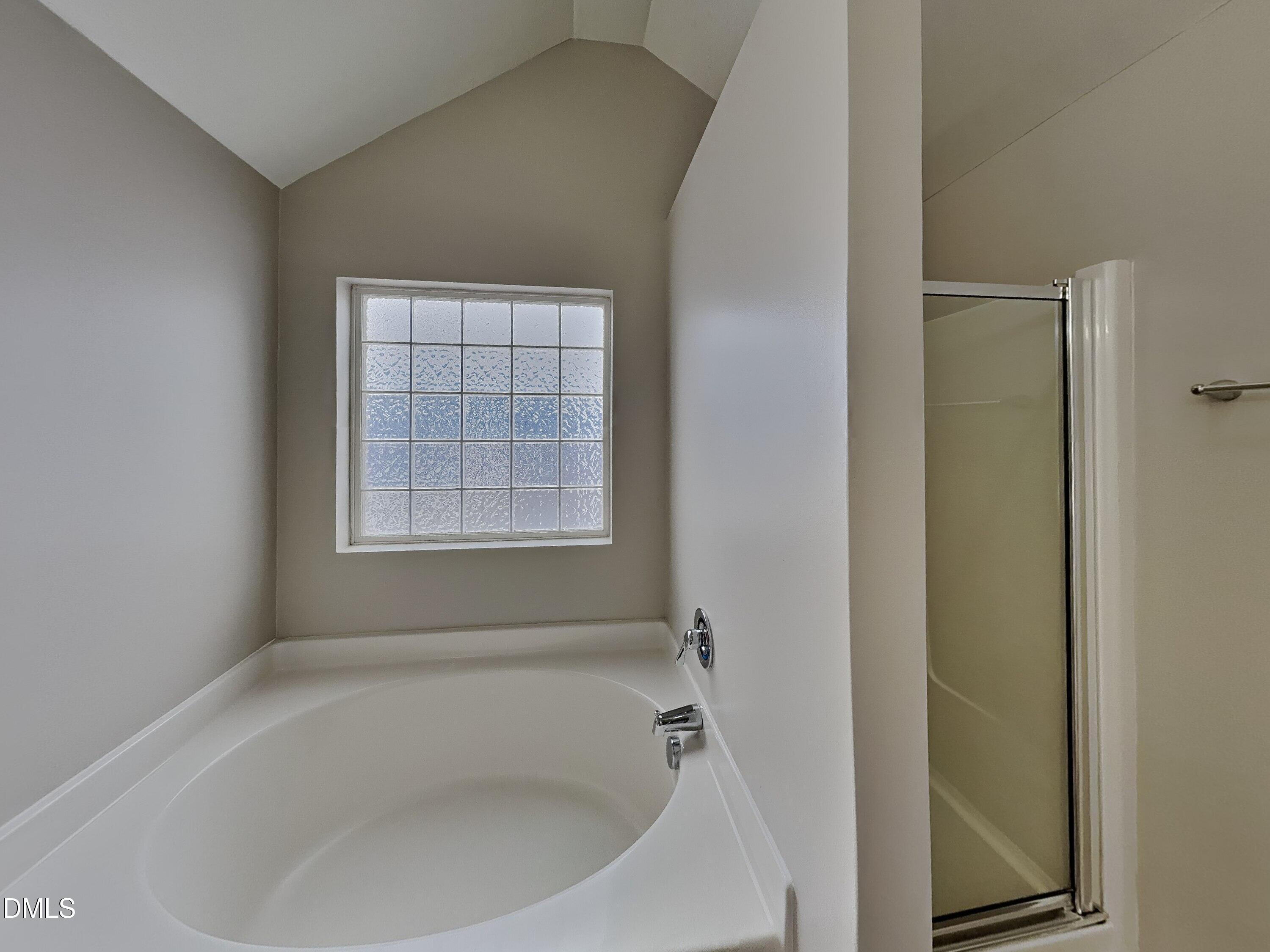 2512 Landale Court Raleigh, NC 27610 - Photo 9 of 16 8_pc_cCpG26K0J1_Z4XSOdxx0o_layout_0