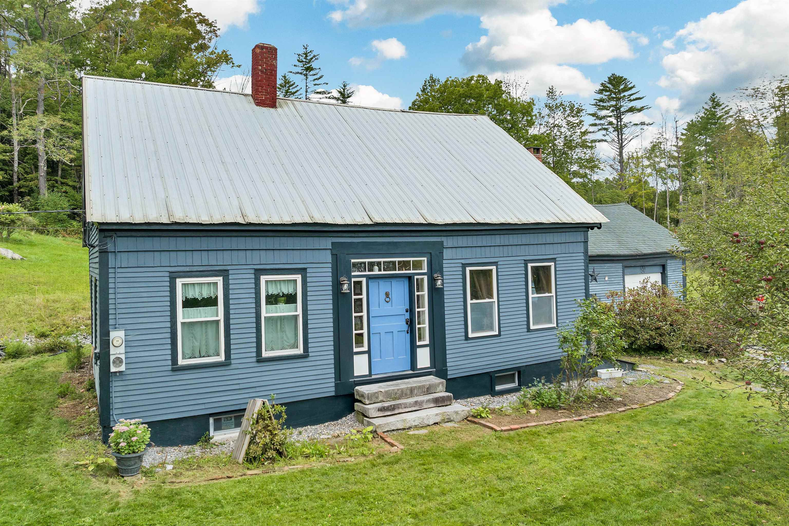10 Barton Road Croydon, NH 03773 - Photo 1 of 40