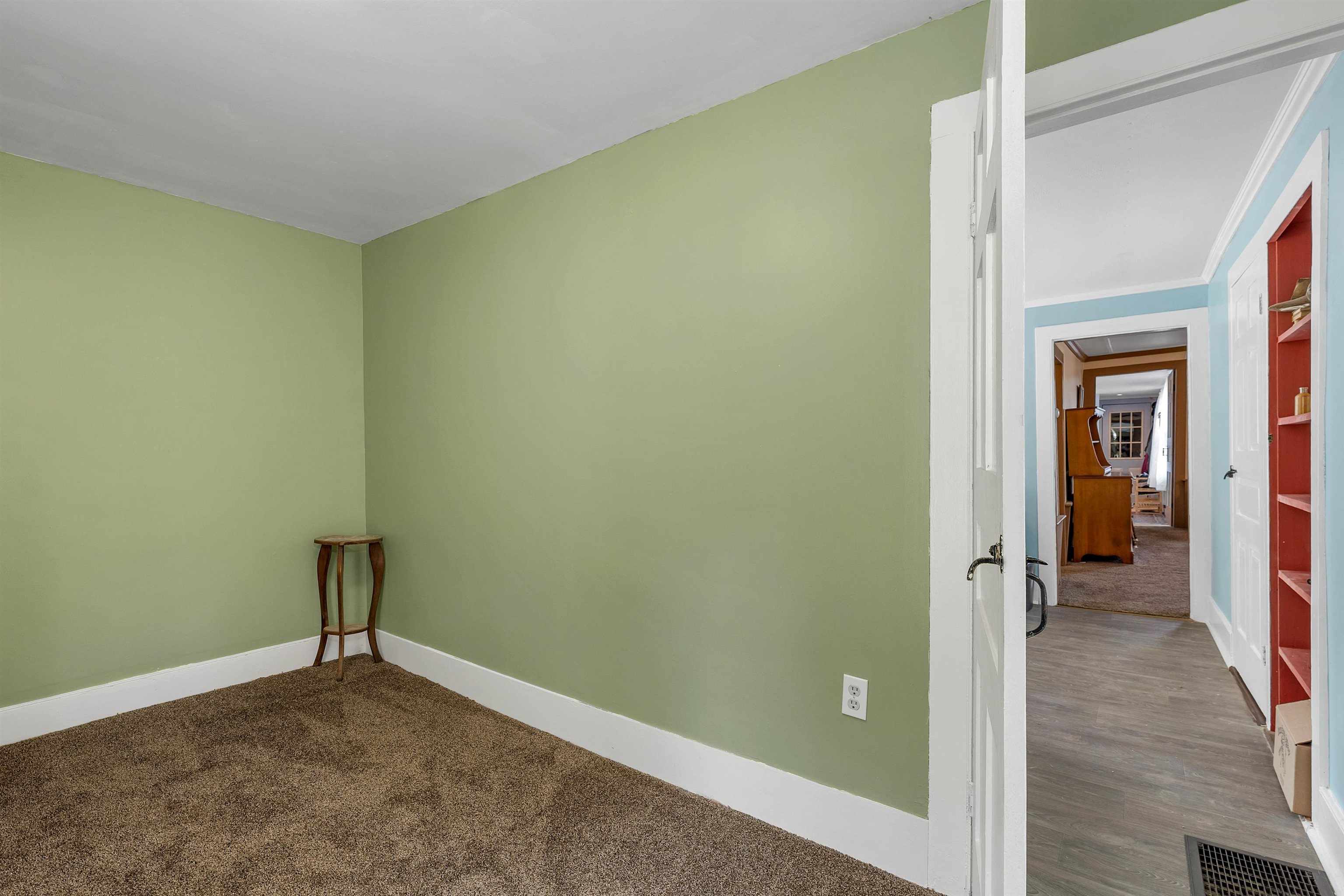 10 Barton Road Croydon, NH 03773 - Photo 11 of 40