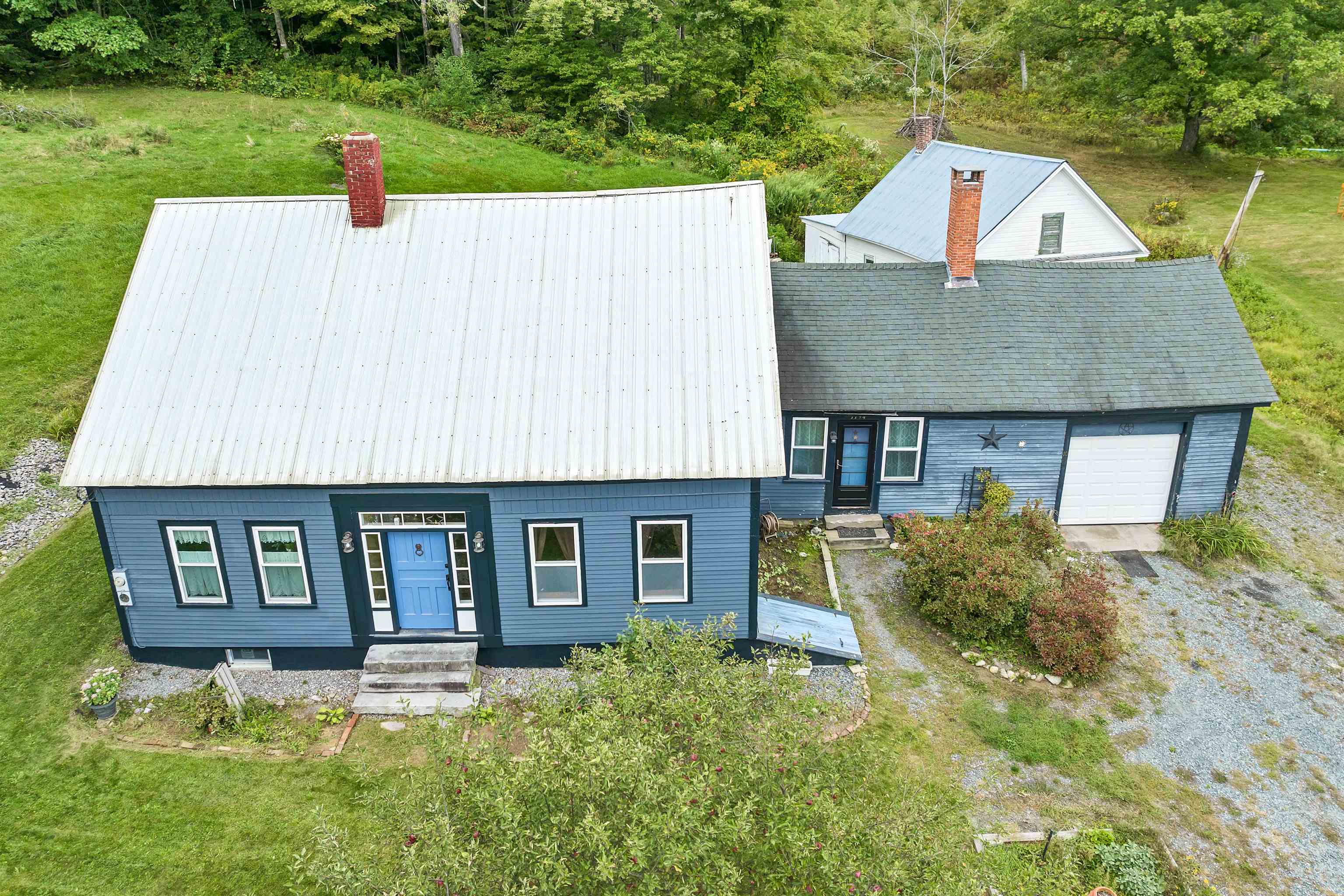 10 Barton Road Croydon, NH 03773 - Photo 2 of 40