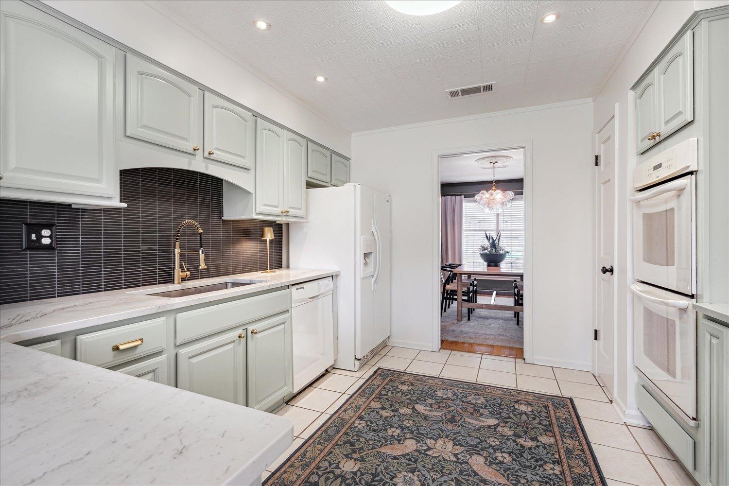 7447 Neshoba Road Germantown, TN 38138 - Photo 15 of 30